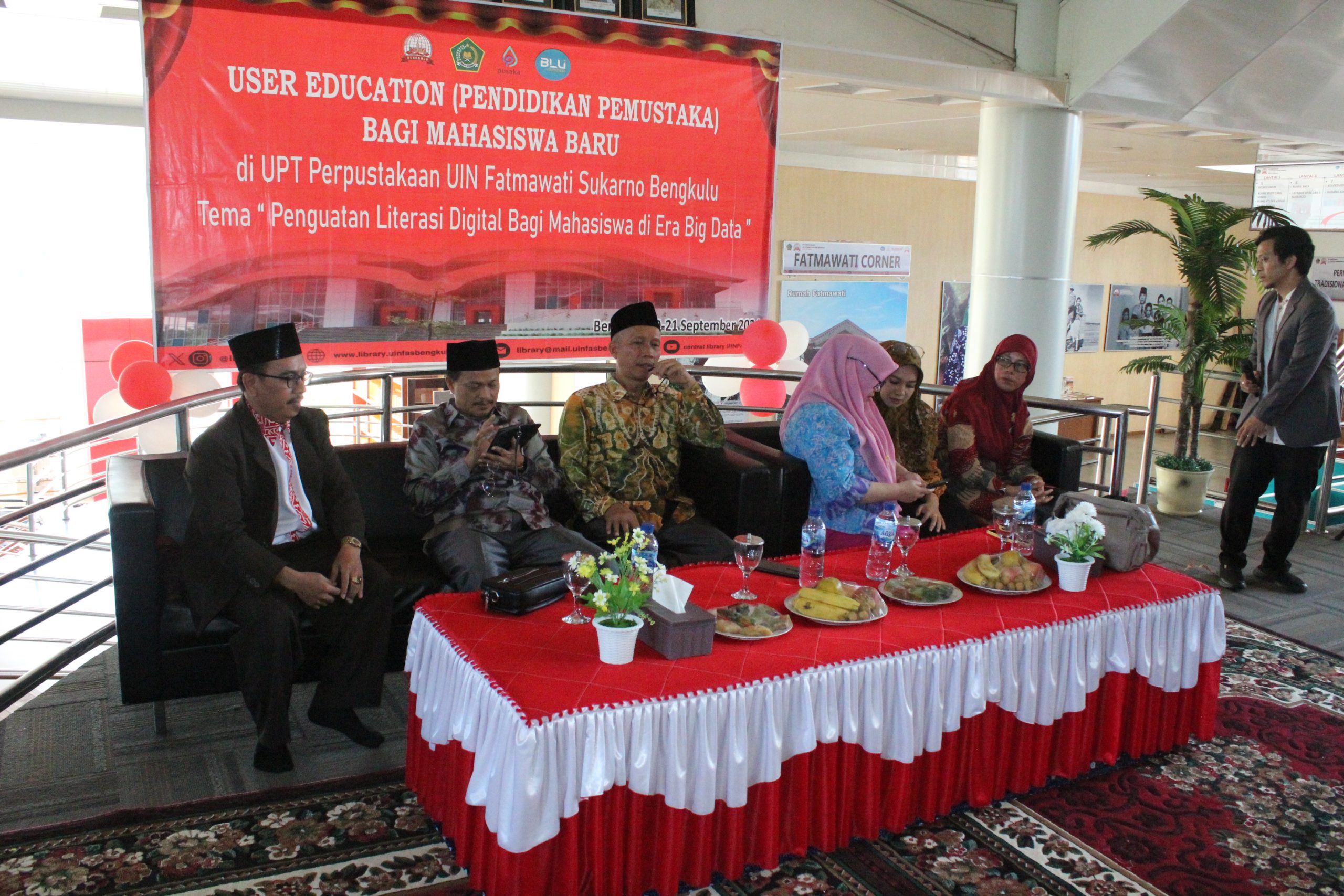 You are currently viewing UPT Perpustakaan UIN Fatmawati Sukarno Bengkulu Semarakkan “Penguatan Literasi Digital Bagi Mahasiswa Baru” Pada User Education 2024